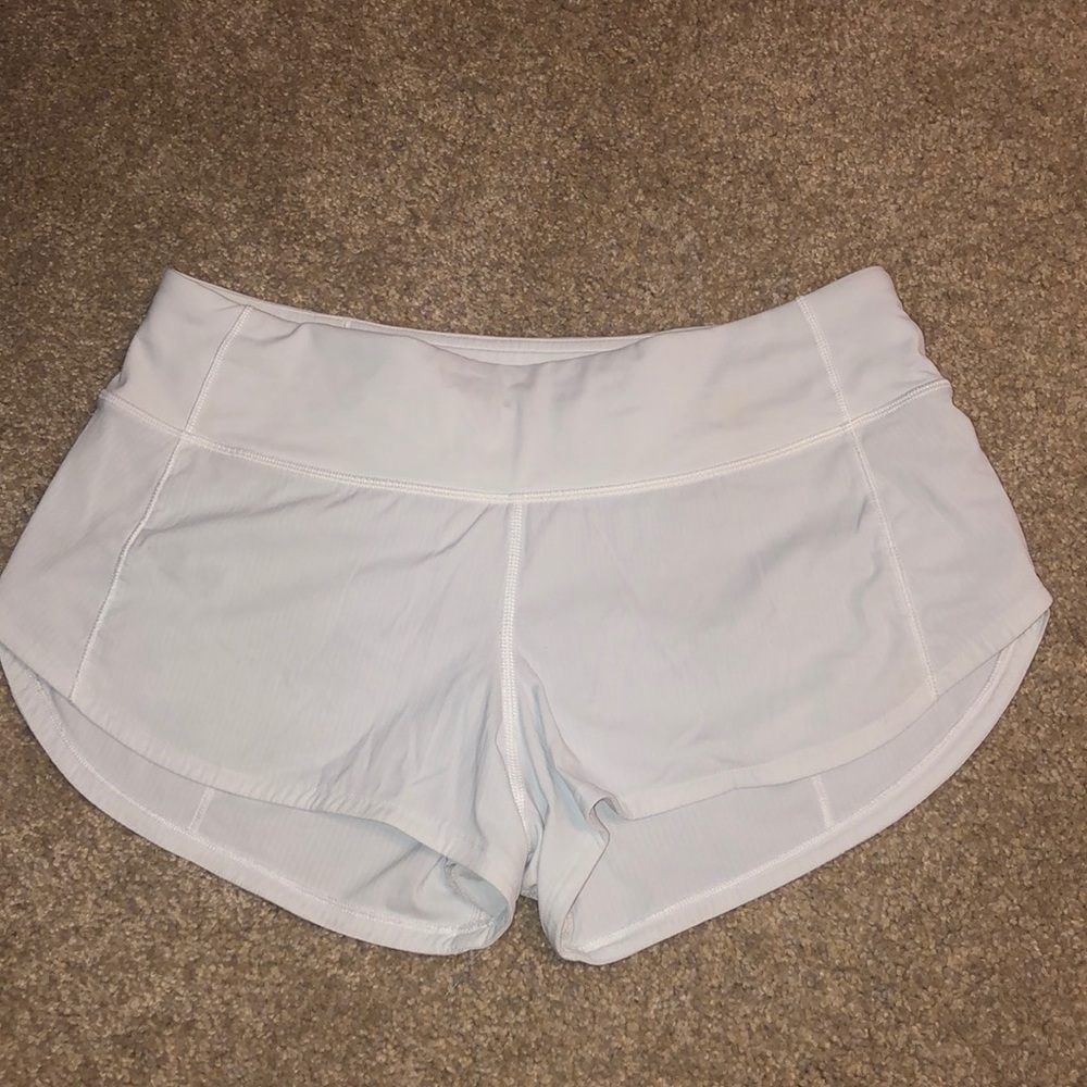 White Lululemon Speed Up Short 2.5”